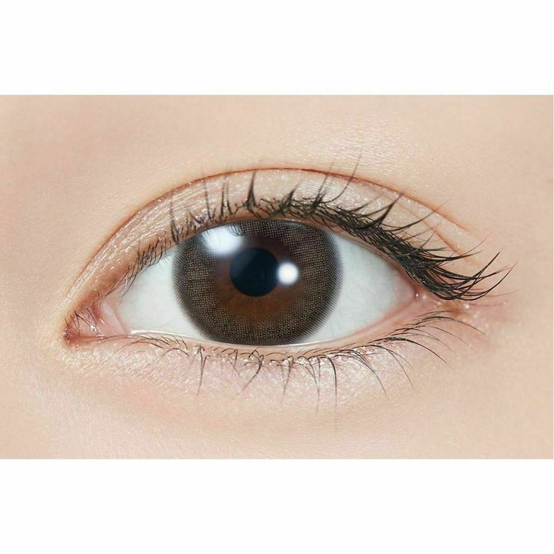 トパーズワンデー　モカリング　公式装用画像