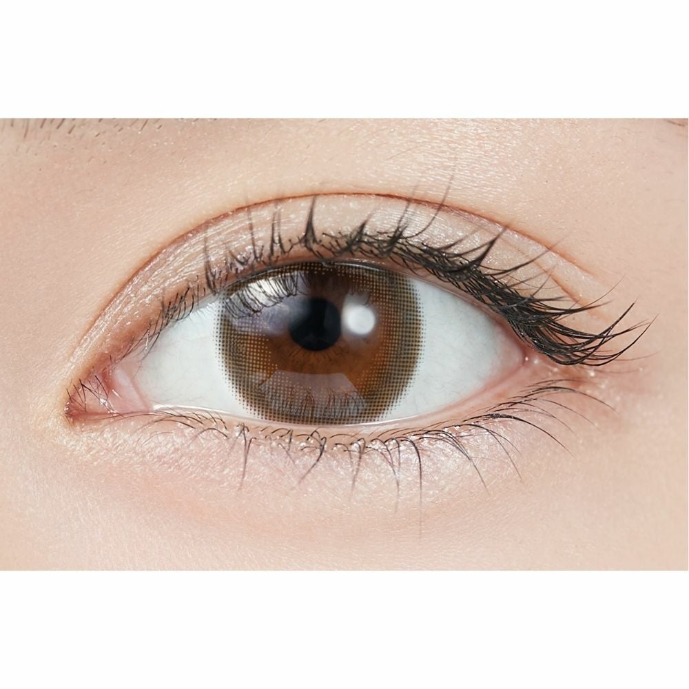 トパーズ(TOPARDS) カラコン - 指原莉乃(さっしー)  [1day] トパーズ スモーキークォーツ 公式装用画像