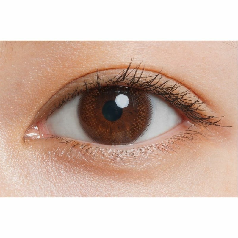 ルミアコンフォート2ウィークサークル カラコン 森絵梨佳 パフブラウン 公式装用画像