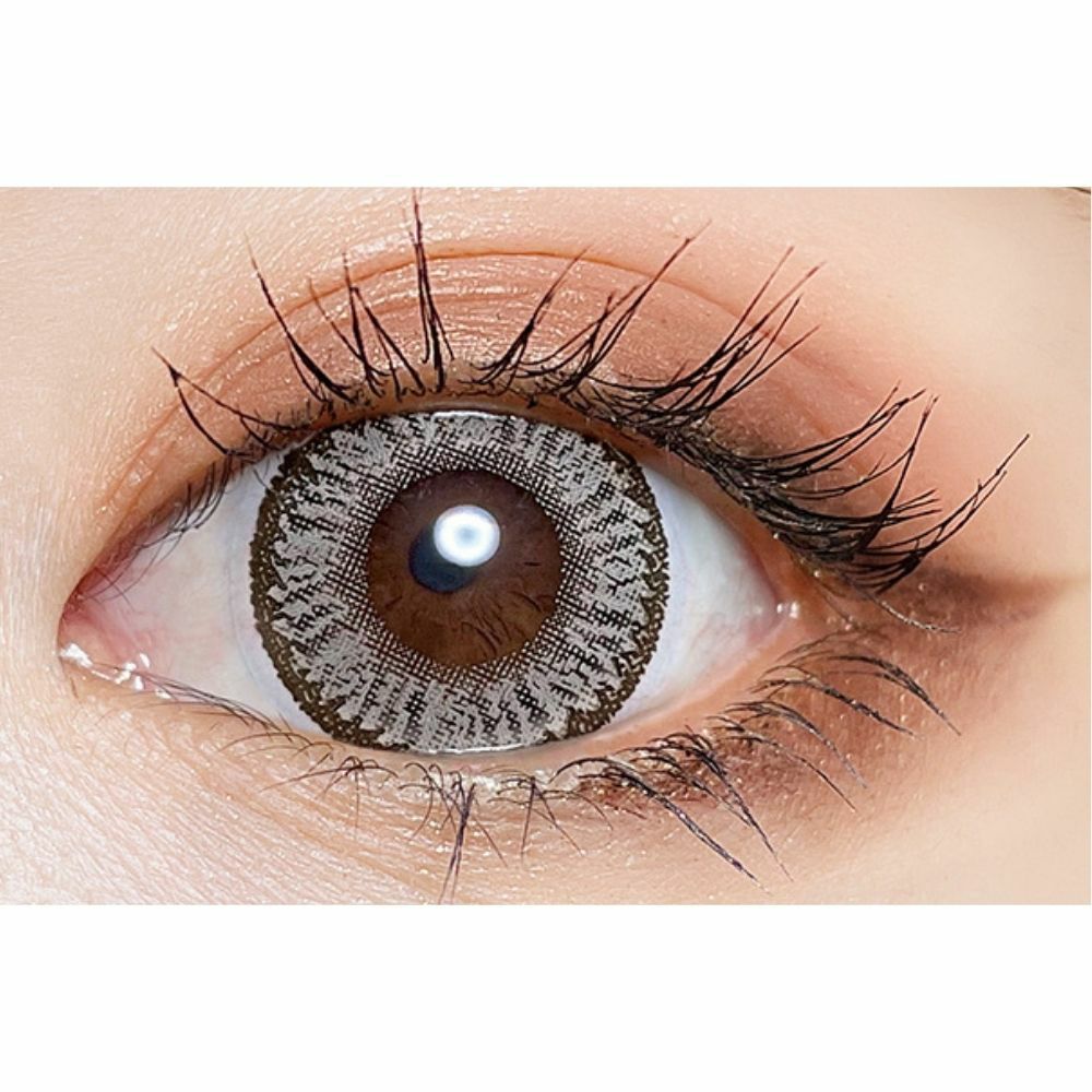 トゥインクルアイズ（TwinkleEyes） カラコン - かとみか KATOMIKA ヘーゼル　公式装用画像