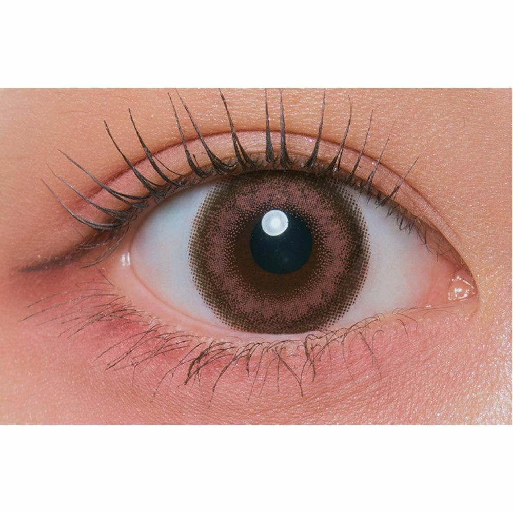 とりーてぃー ワンデー カラコン - 辻希美 ばさし 公式装用画像