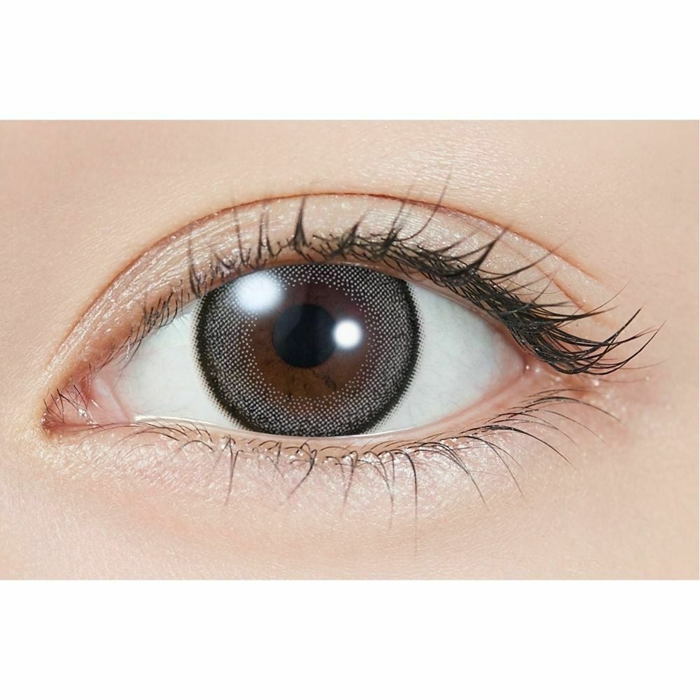 トパーズ　キャットパール　公式装用画像