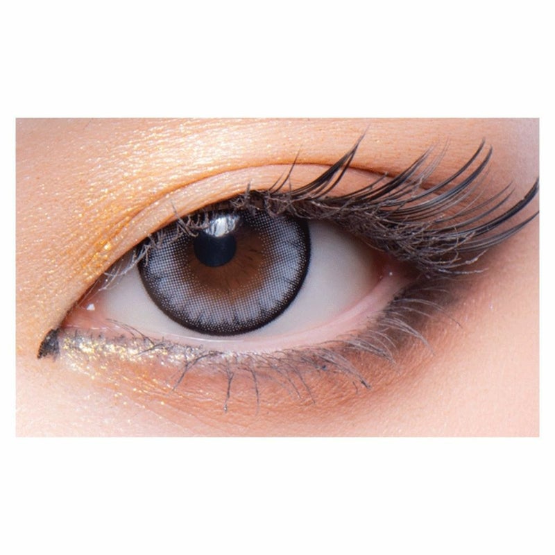 ギャルネバーダイ (GAL NEVER DIE)カラコン - ちゃんみな ムーンライト　装用画像