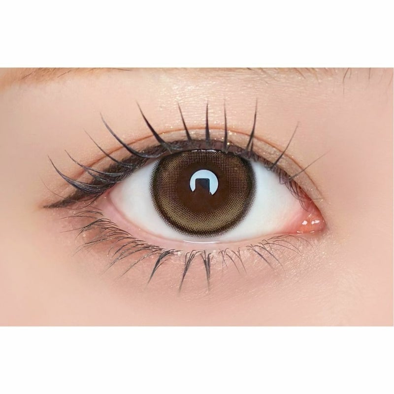 アンローラ　ルナンベージュ　装用画像