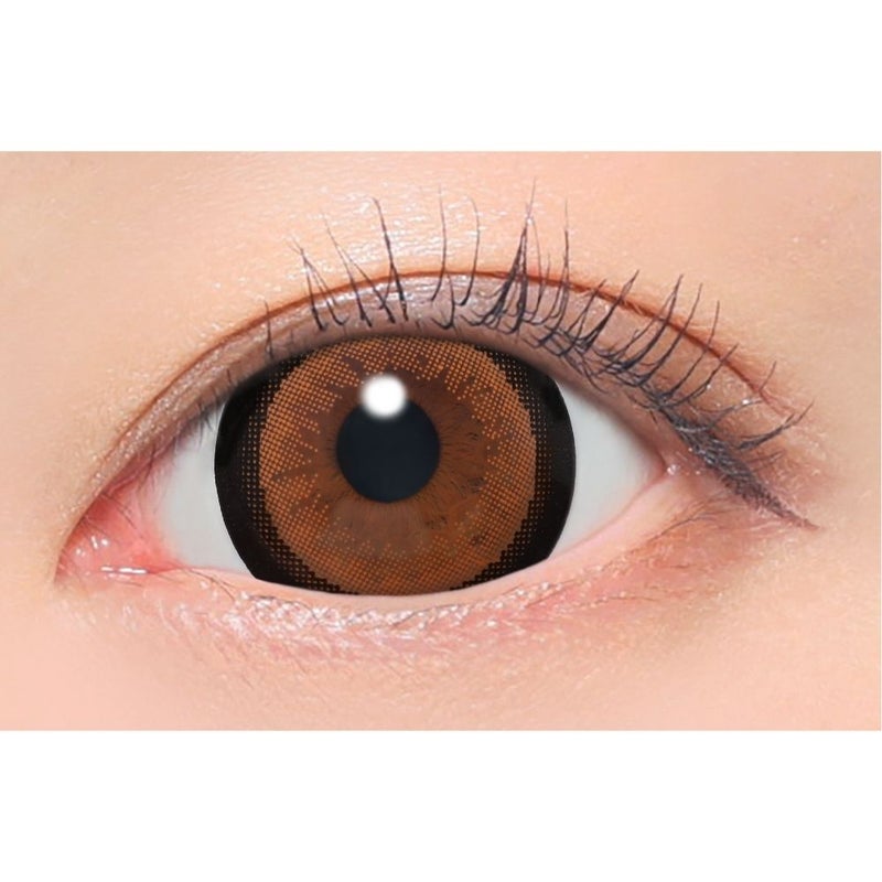 ファビュラス (Fabulous) カラコン - 鈴木愛理  [1day] ファビュラス NO.3ブラウン　装用画像