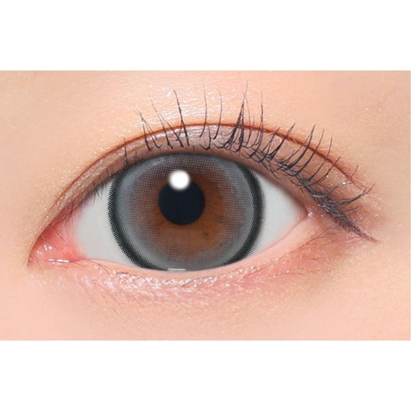 ファビュラス (Fabulous) カラコン - 鈴木愛理  [1month] ファビュラス メログレー　装用画像