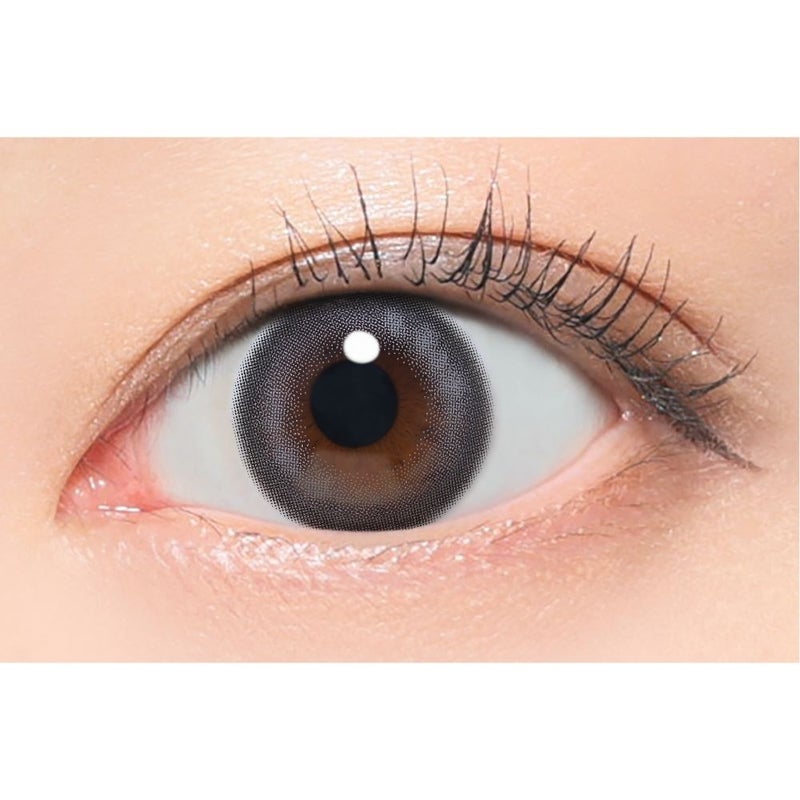 シー (SIE.) カラコン TWICE MOMO（モモ） [1month] シー ムーンソーダ　装用画像